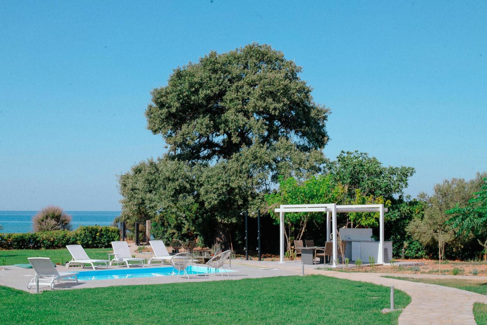 Villa Odyssea Dikella Luaran gambar
